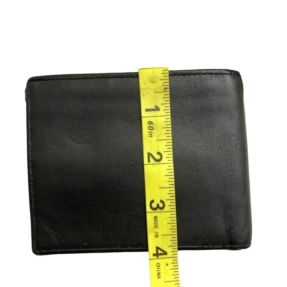 Tumi black leather mens wallet